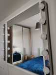 Lustro plus lampy LEDSJO