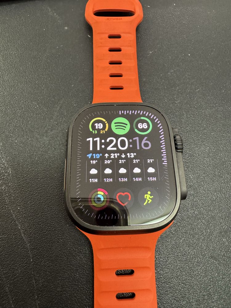 Apple watch Ultra 2 black titanium
