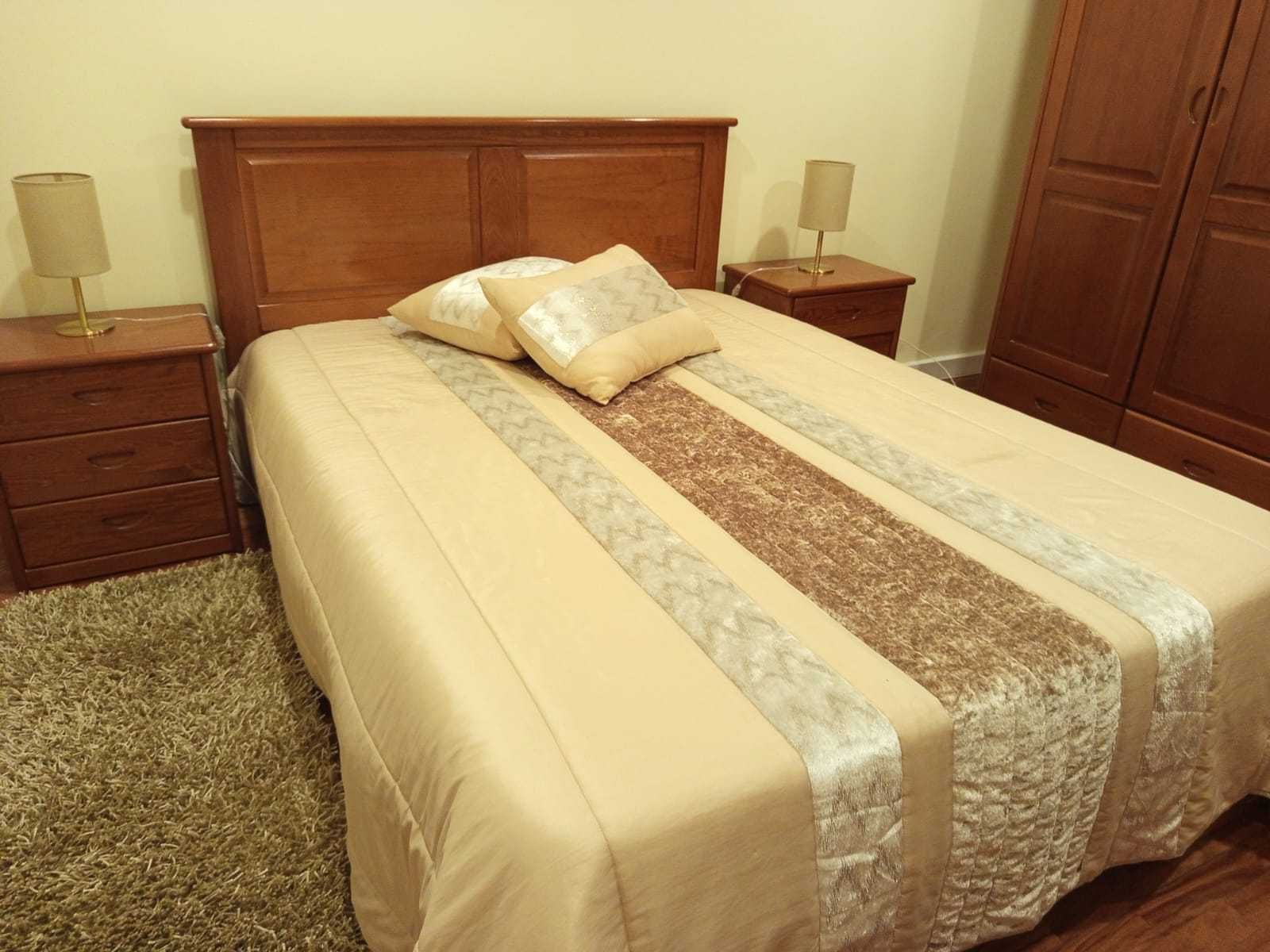 Cama com edredon