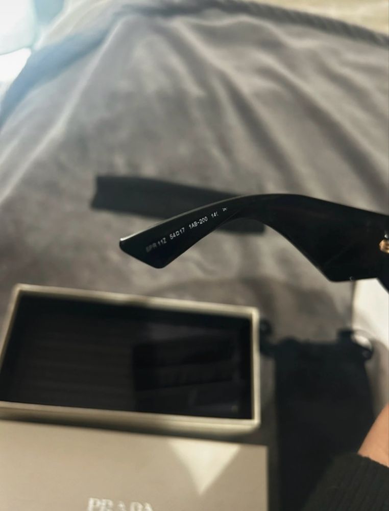 Oculos Prada como novos