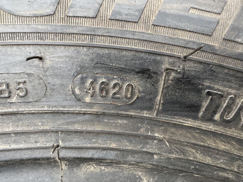 280/80-18 10.5/80-18 Michelin Power CL Ładowarka