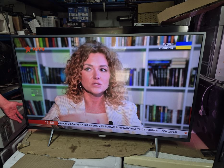 Продам  телевізор з підтримкою  інтернету