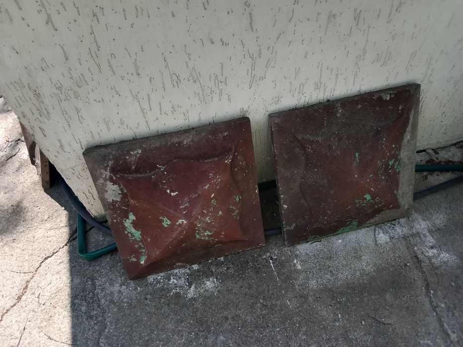 Колпаки на забор