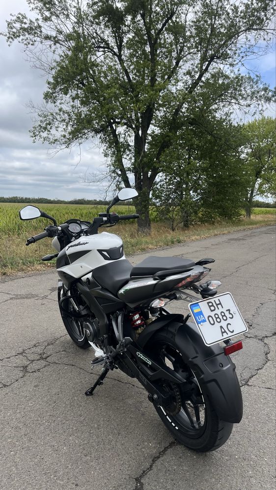 Мотоцикл Bajaj Pulsar NS200