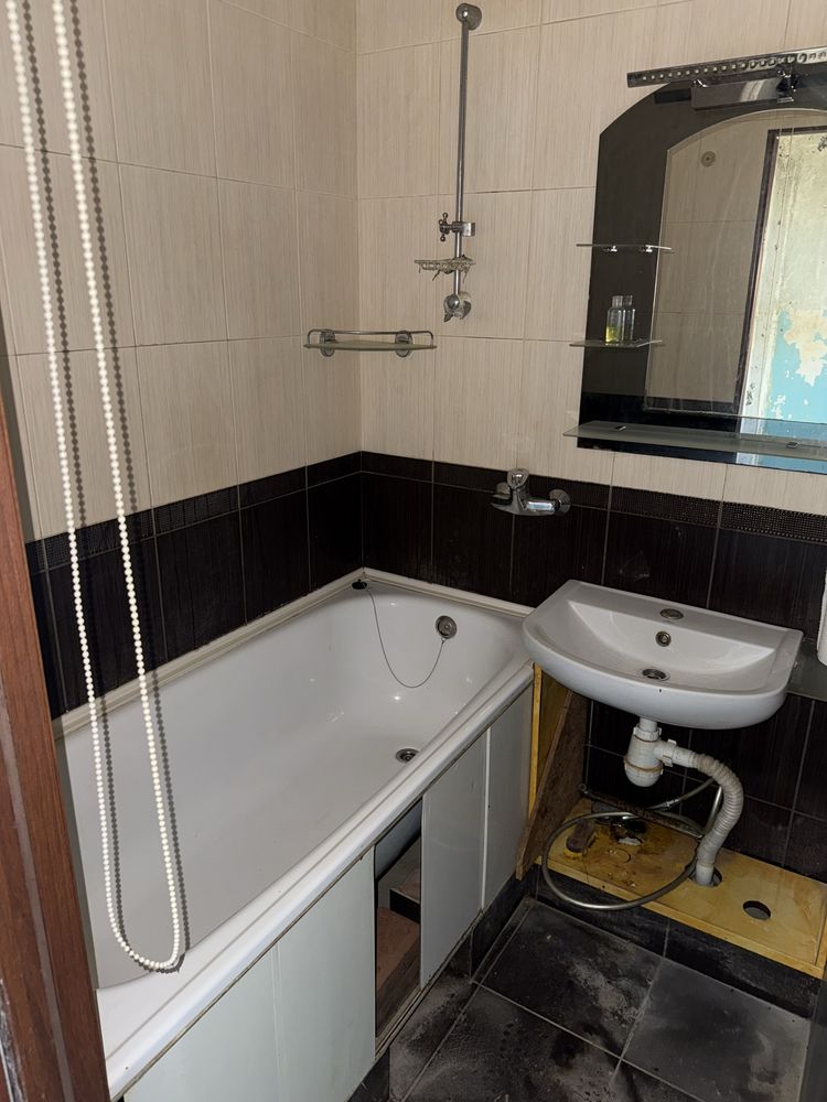 Продам квартиру 3 кімнатну