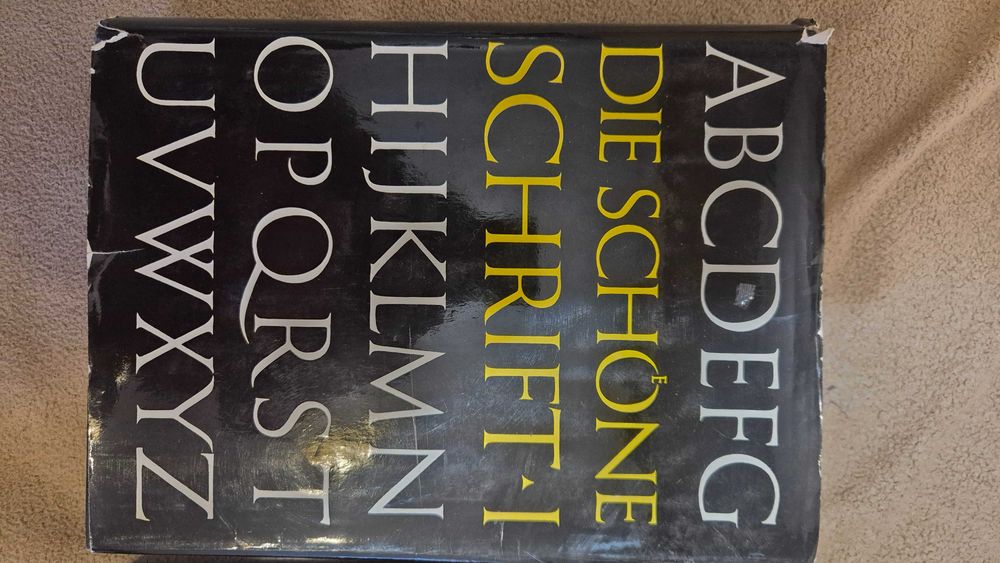 Розвиток латинського алфавіту / Die Schöne Schrift MUZIKA, F. 1-2 том