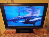 Telewizor LCD Panasonic VIERA 32 cale model TX-32LE7P stan idealny