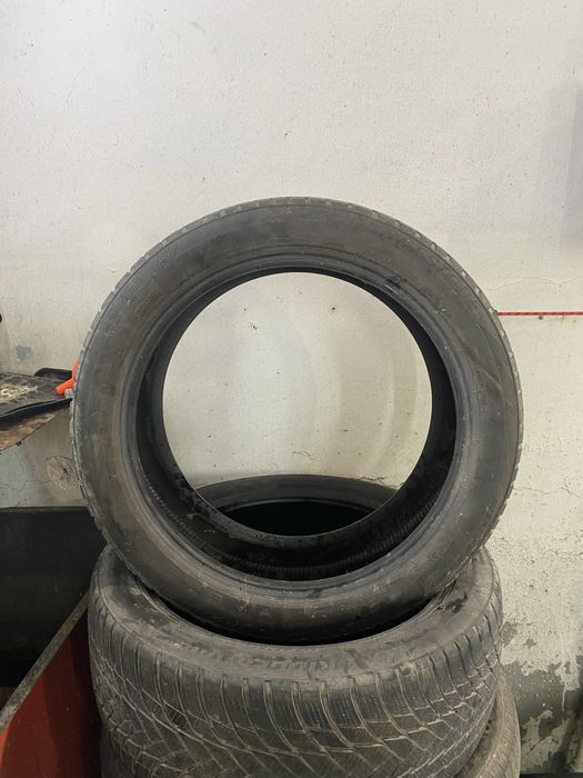 Bridgestone blizak 245/45/20