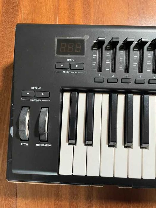 Novation LaunchKey 49 MK2