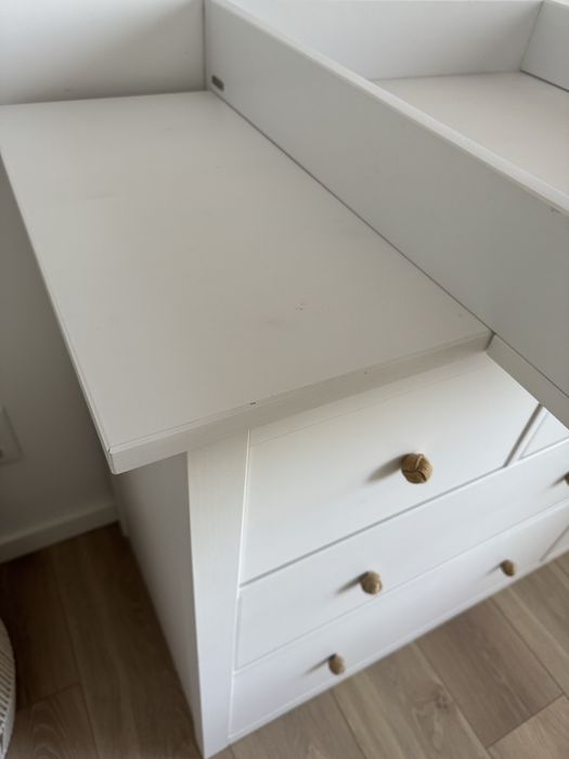 Connunto comoda Ikea + muda fraldas Kave Home