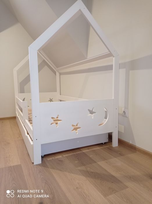 Łóżko domek z szufladą na pościel alb na materac