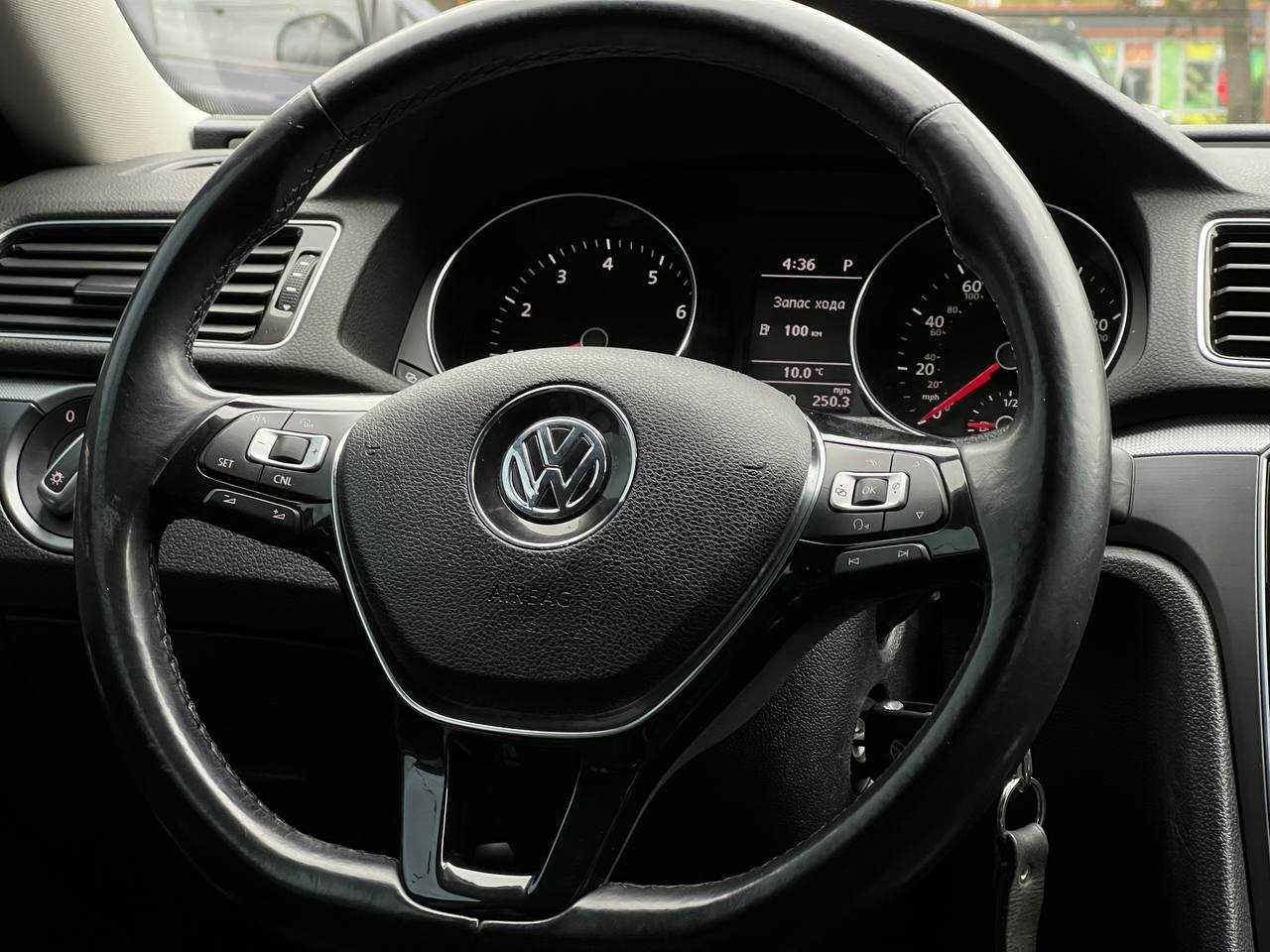 Volkswagen Passat B8 2016