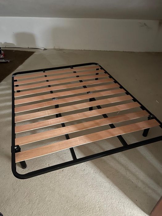 Vendo 2 Estrados de cama