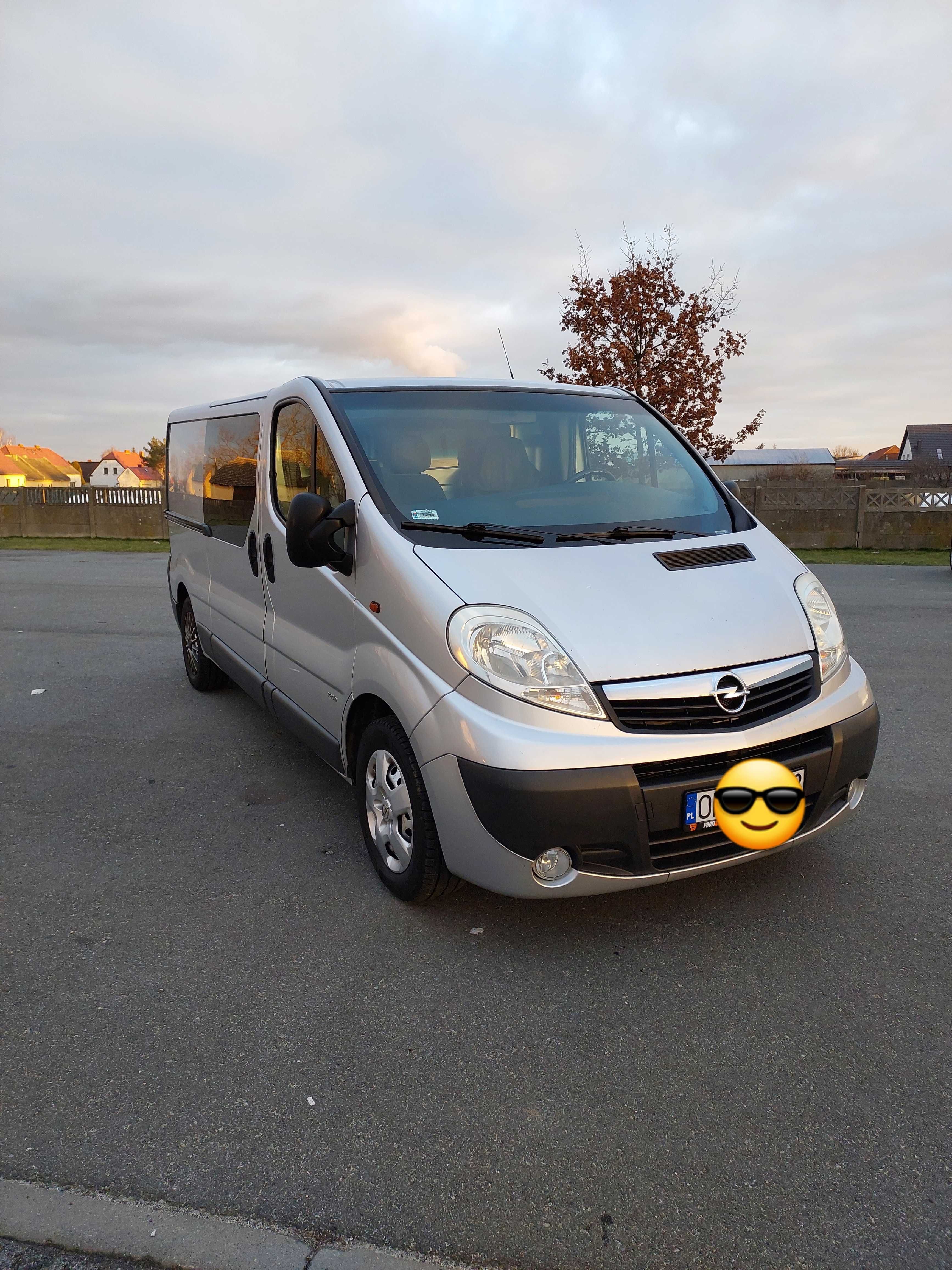 Opel Vivaro 2.5 CDTI