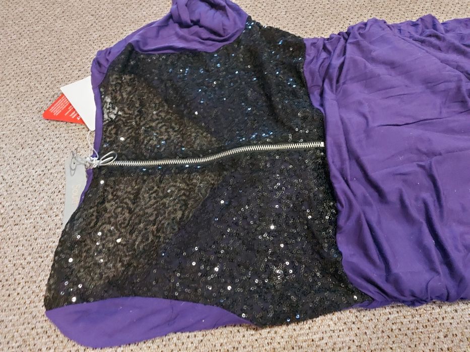 Wieczorowa sukienka z siateczką 40-42 cekinami   wzmacniająca brzuch p