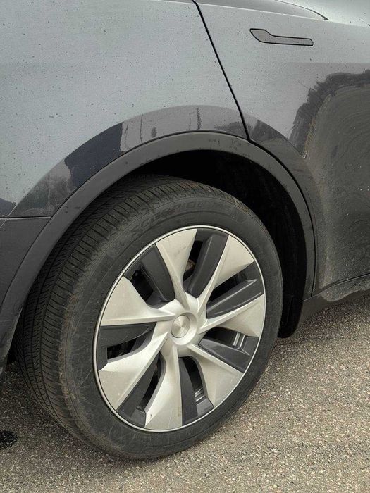 Tesla model Y Perfomance dual motor long Range AWD 82 kwH