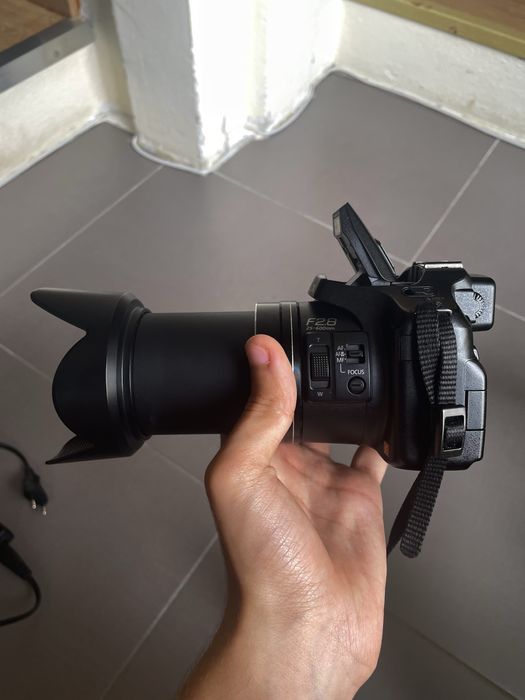 câmara panasonic lumix fz200 com acessórios