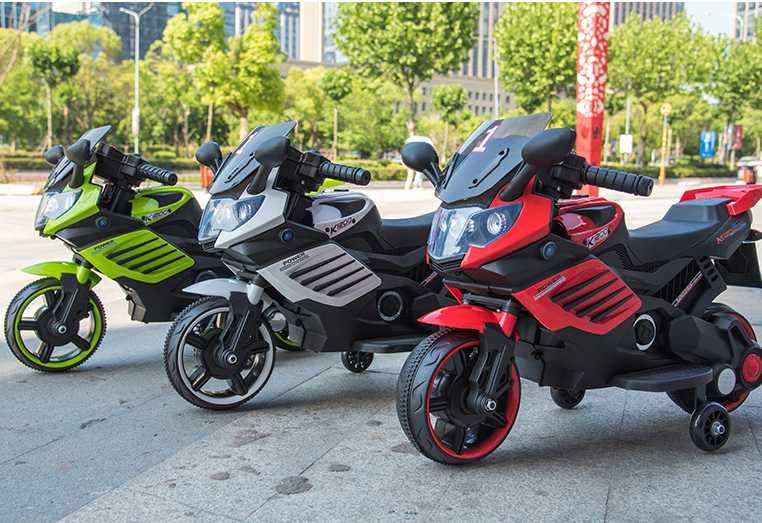Motor ścigacz na akumulator światła LED dla dzieci zdanie sterowany