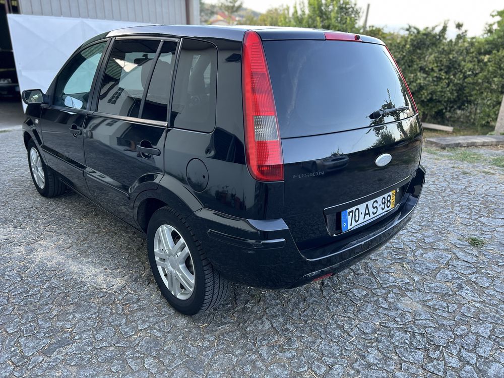 Ford Fusion 1.2 gasolina (muito economico)