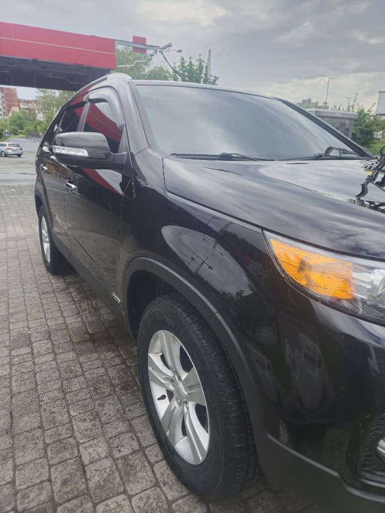 Автомобіль KIA SORENTO 2