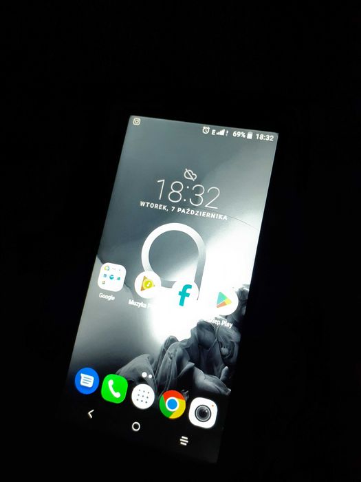 Alcatel 1C smartfon