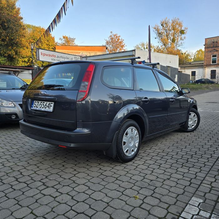Ford Focus II 1.6 benzyna * SUPER STAN * 136 tys km * krajowy *