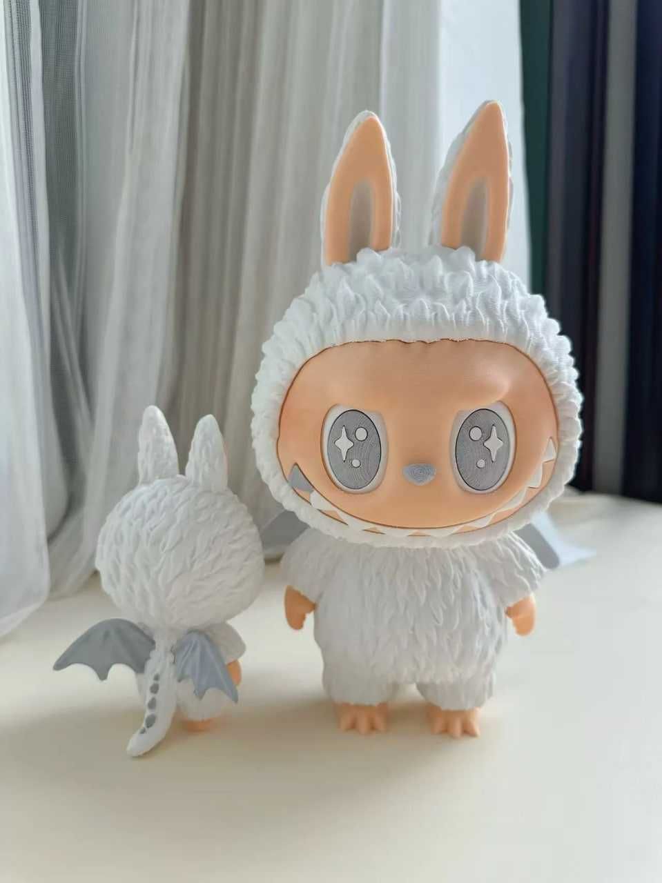 Оригінальний персонаж із серії  Labubu