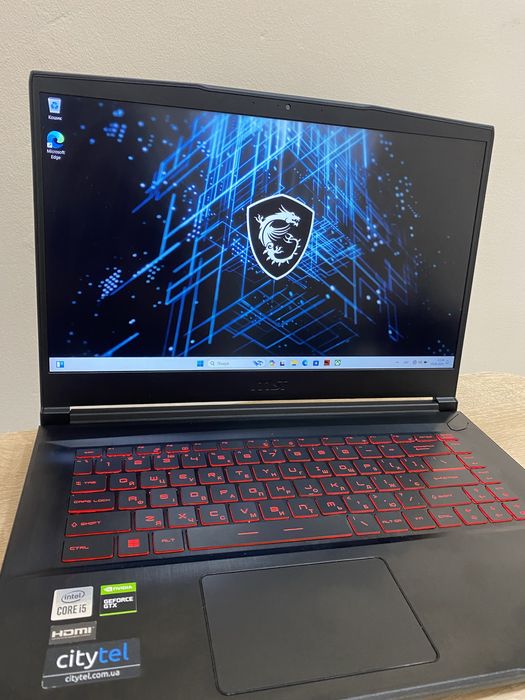 Ноутбук MSI
