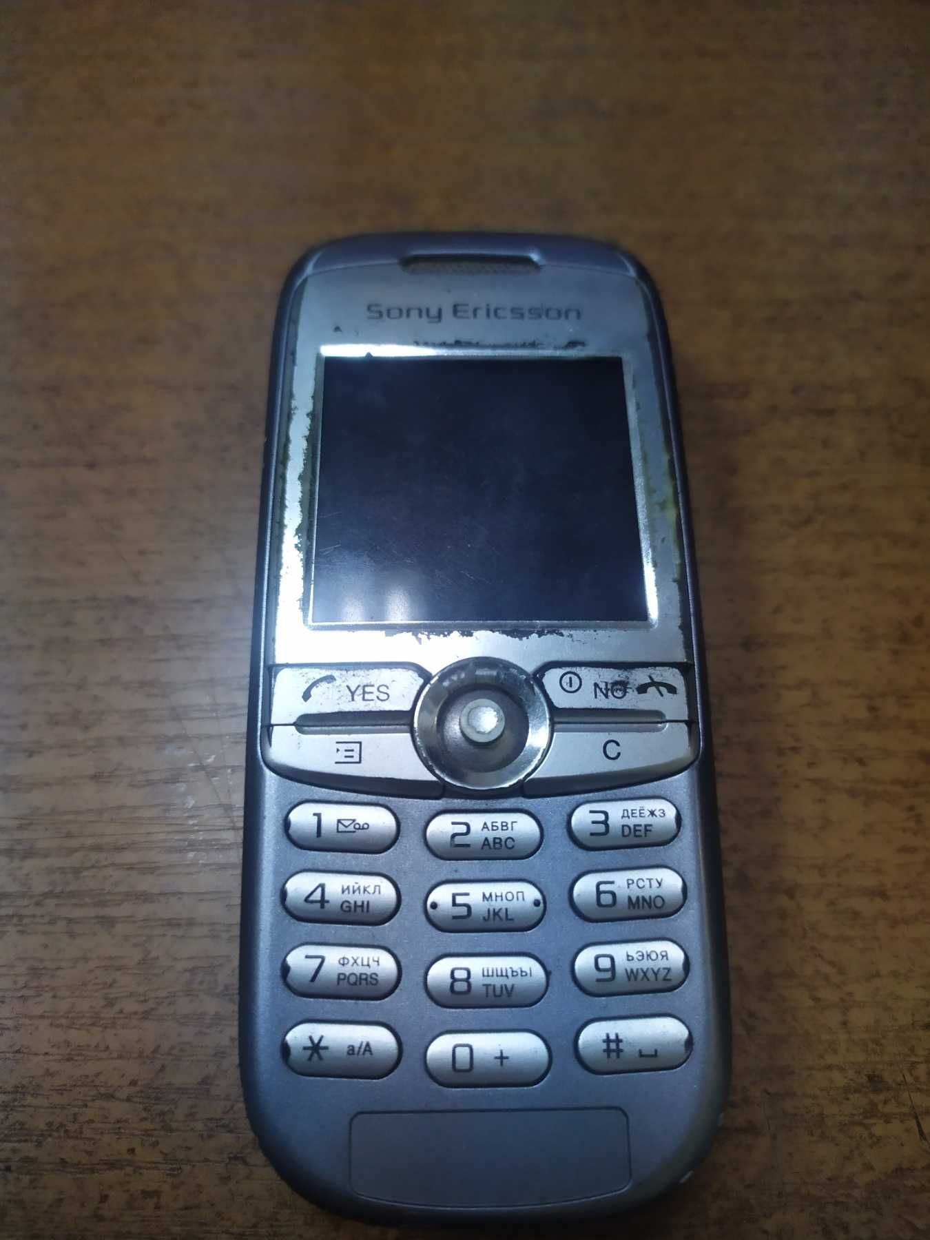 Sony Ericsson J210i телефон