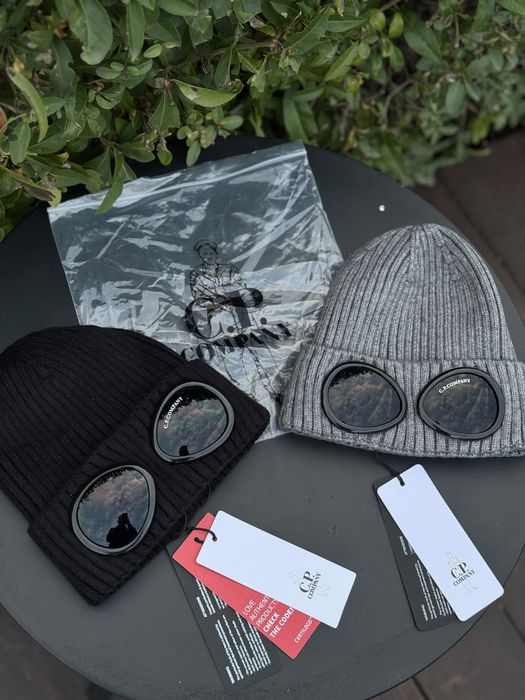 Шапка C.P. Company мужская черная Сп Компани зимняя черная Сипи чорна