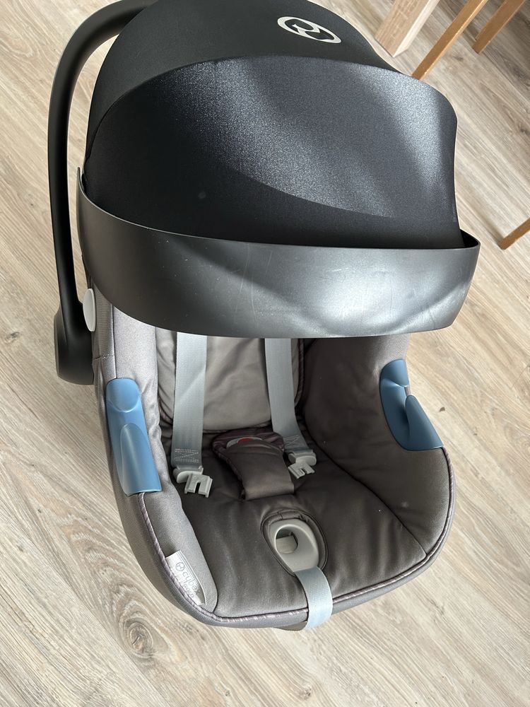 Cybex Aton M z baza