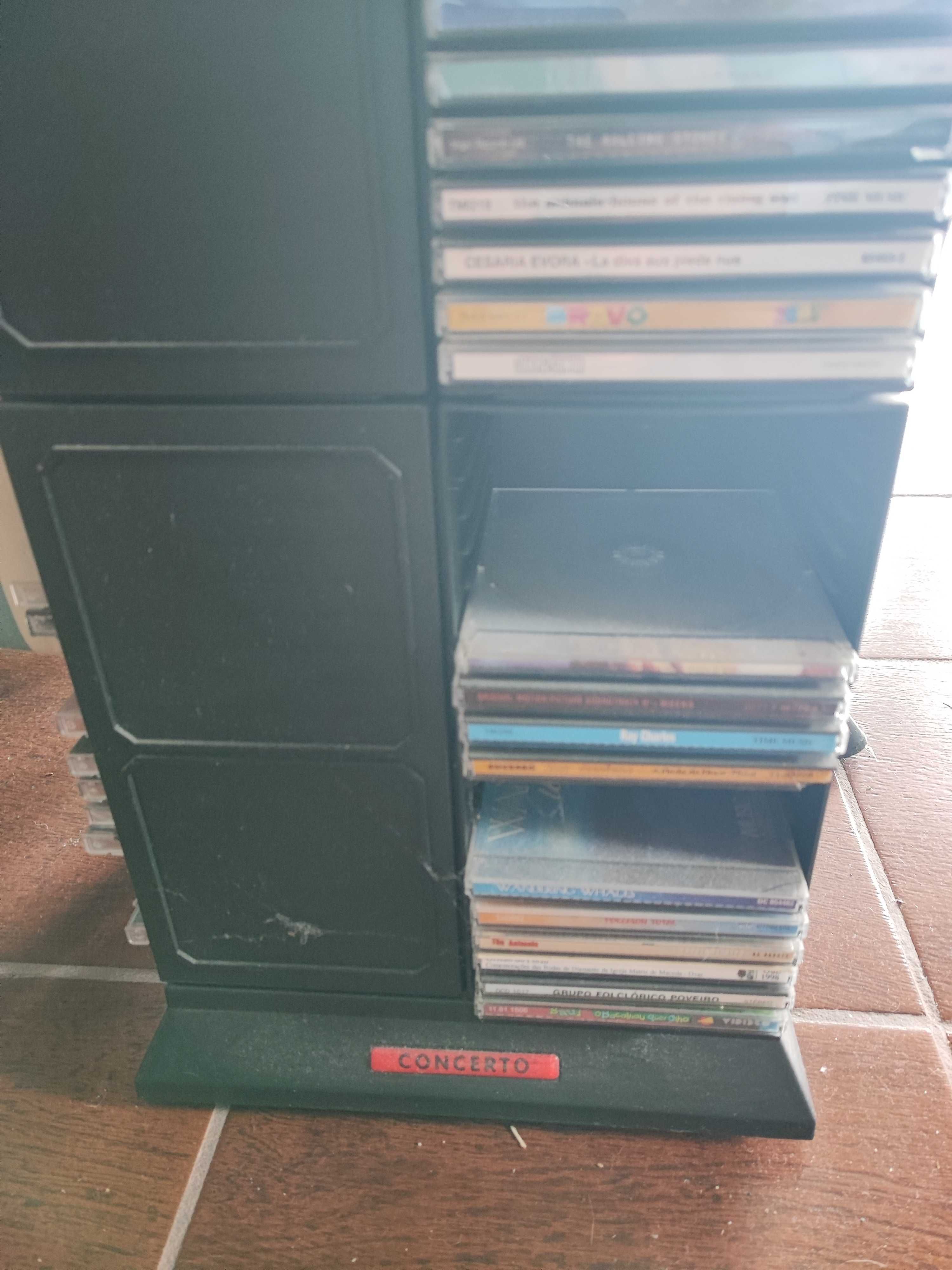 Móvel plástico para CDs