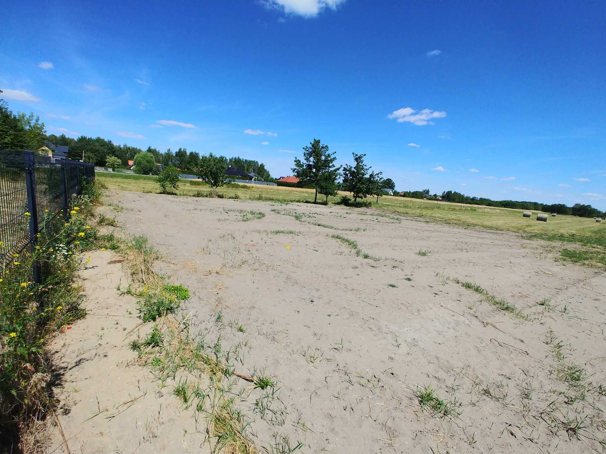 Działka budowlana 1200 m2 teren zabudowy mieszkaniowej jednorodzinnej