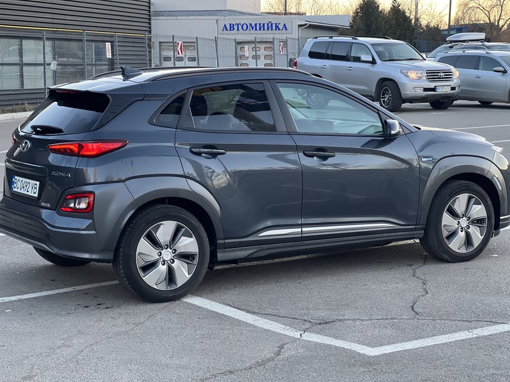 Hyundai Kona Electric 64kWh