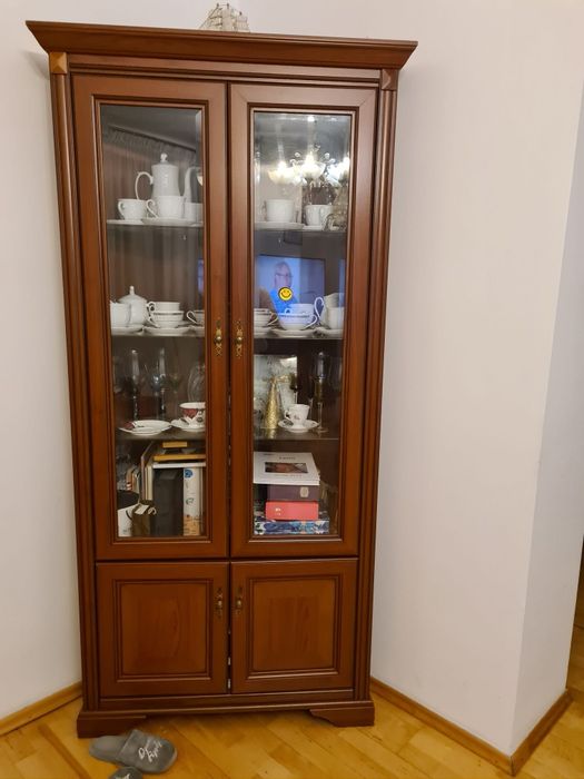 Witryna narożna.