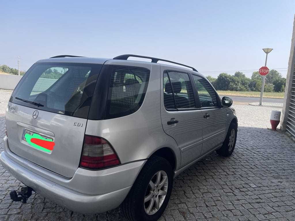 Mercedes ML 270 .