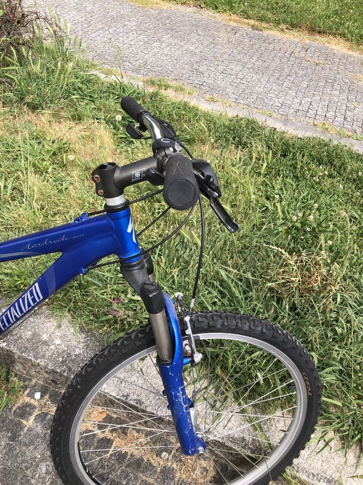 Bicicleta semi nova