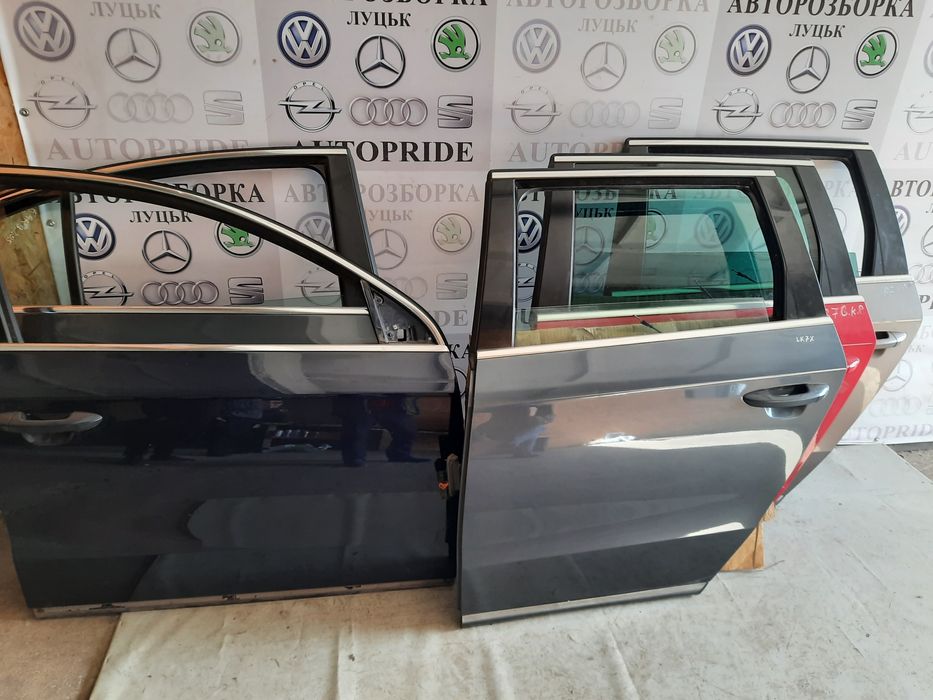 Двери дверь двері VW Passat b7 Пассат б7