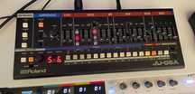 Roland Boutique JU-06A
