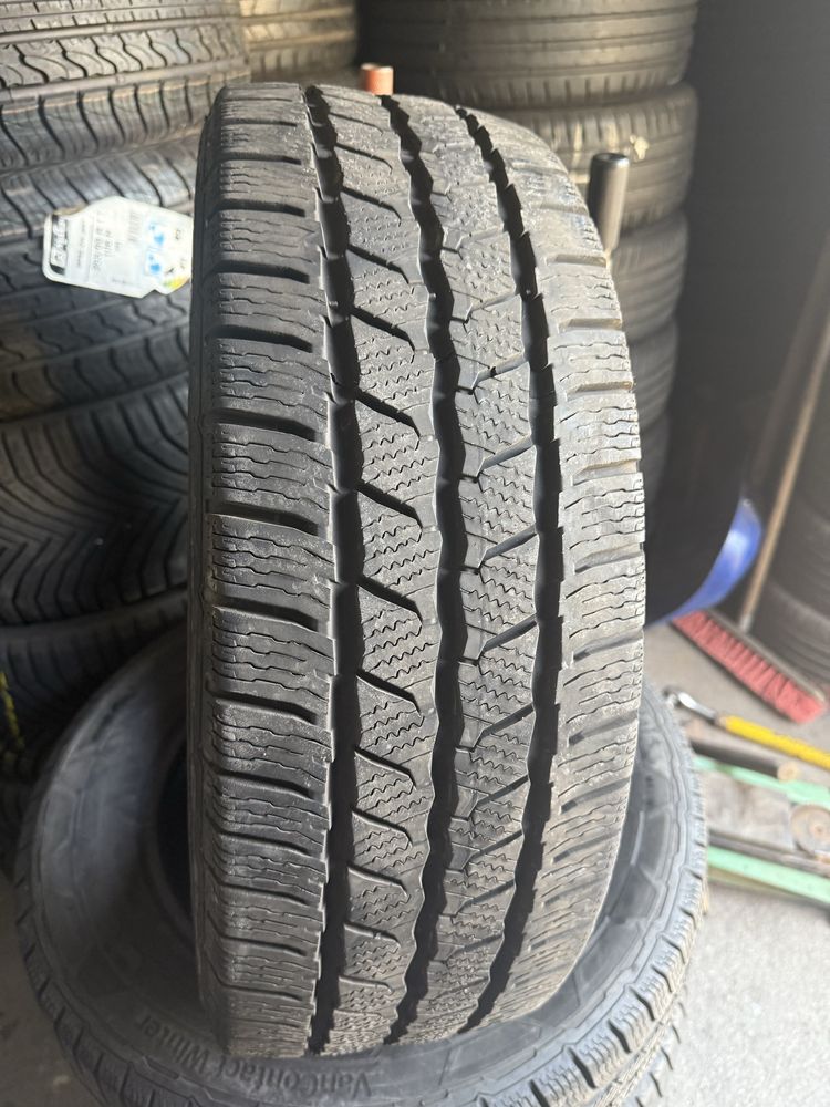 2xContinental 215 65r16c., 2022 7.2mm