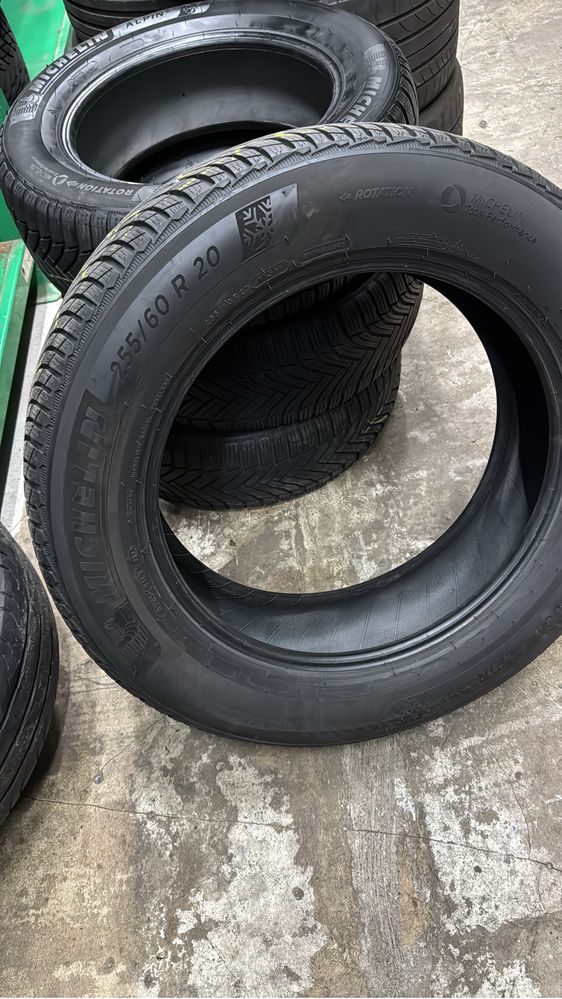 Шини зимові 255/60/20  Michelin