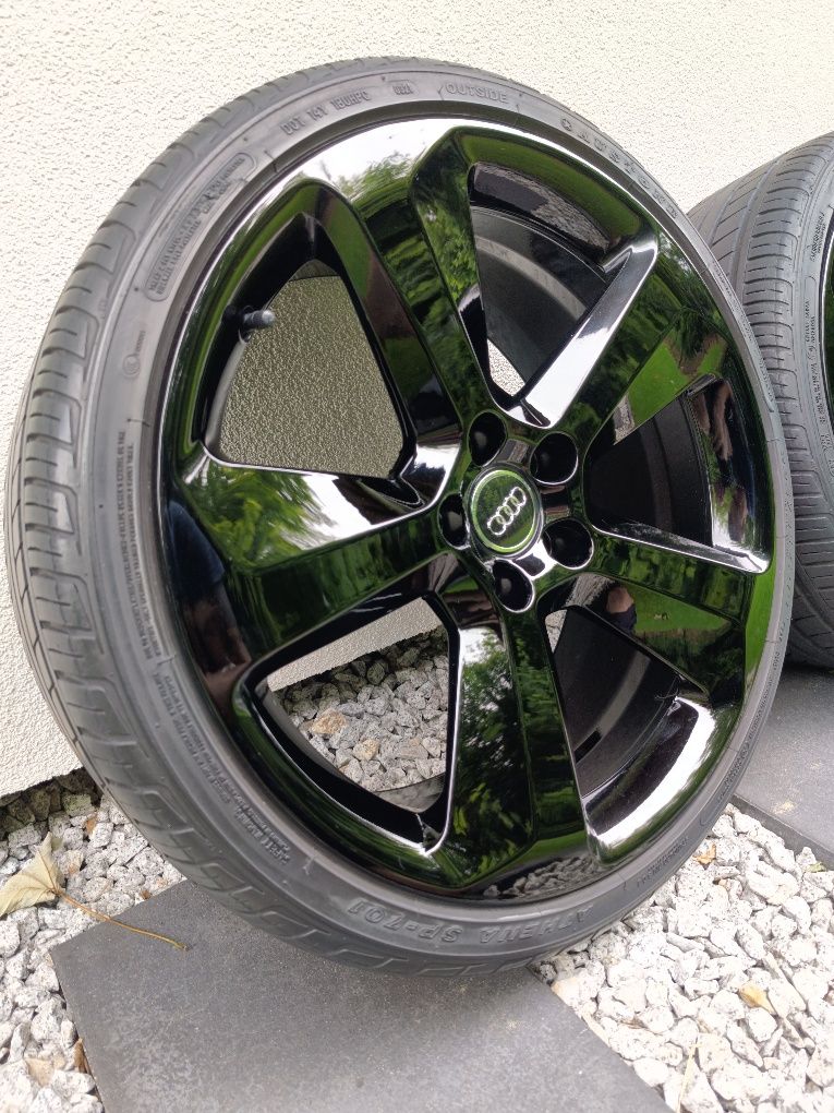 Felgi 19 5x112 et27 8j z oponami 225x35x19
Audi A4 A6 A6 Q5