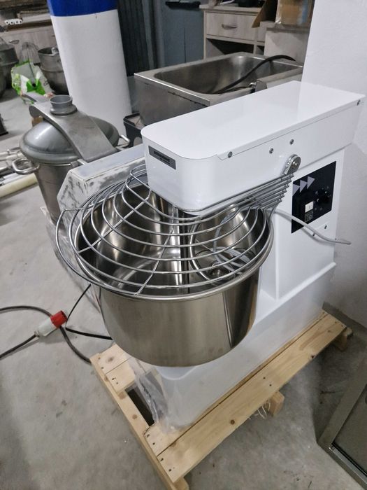 Amassadeira Espiral Prismafood (NOVA) 24 KG Massa - Monofásico