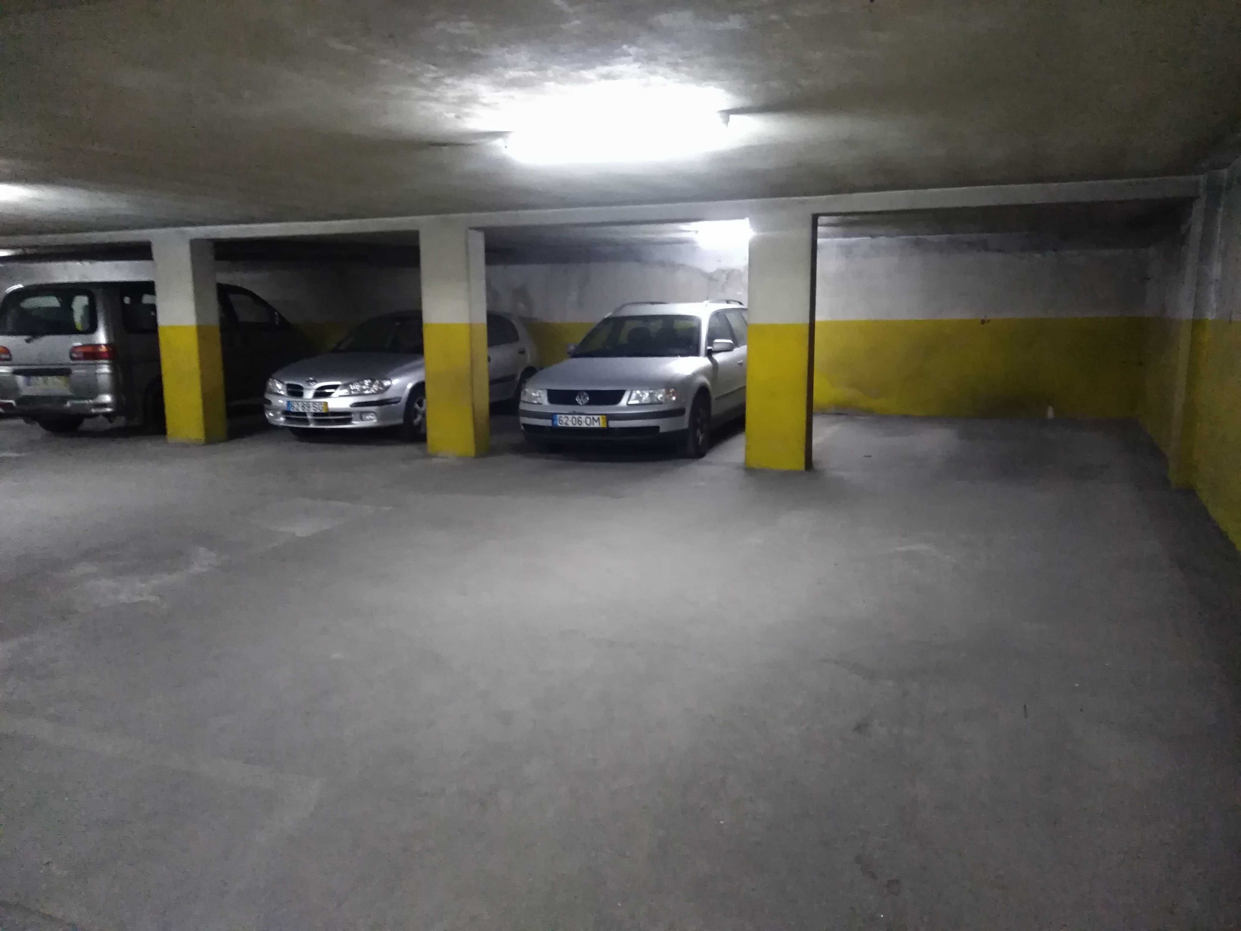 Lugar de Garagem com 12,5 m2, no centro de Valongo