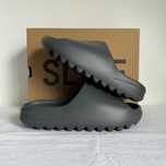 Yeezy Slide "Slate Grey" - Tamanho 42