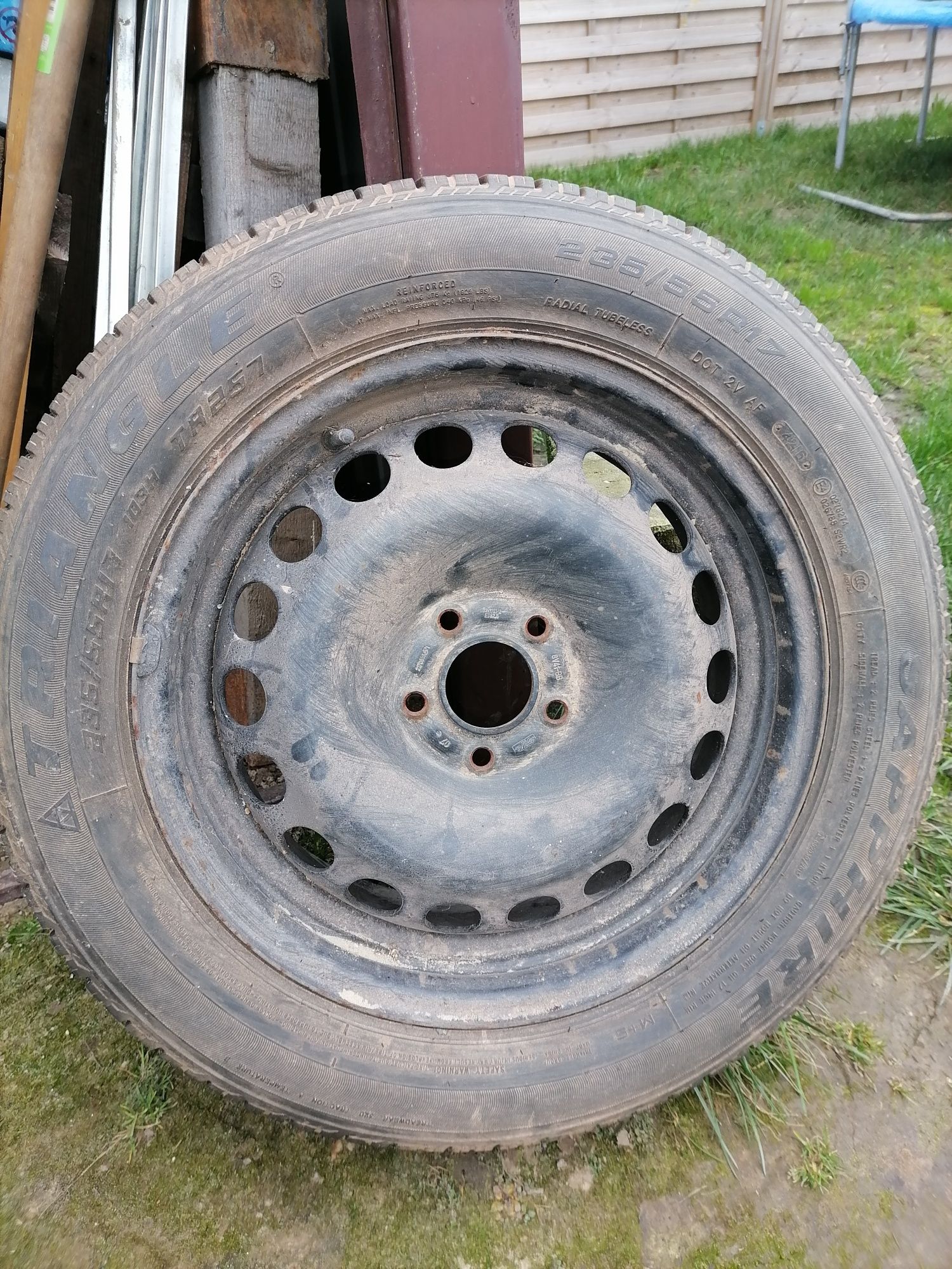 Opony 235/55 R17