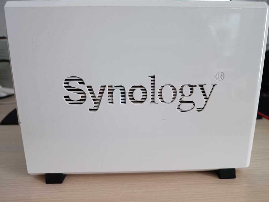 Synology DS214se + 2 x 2 TB