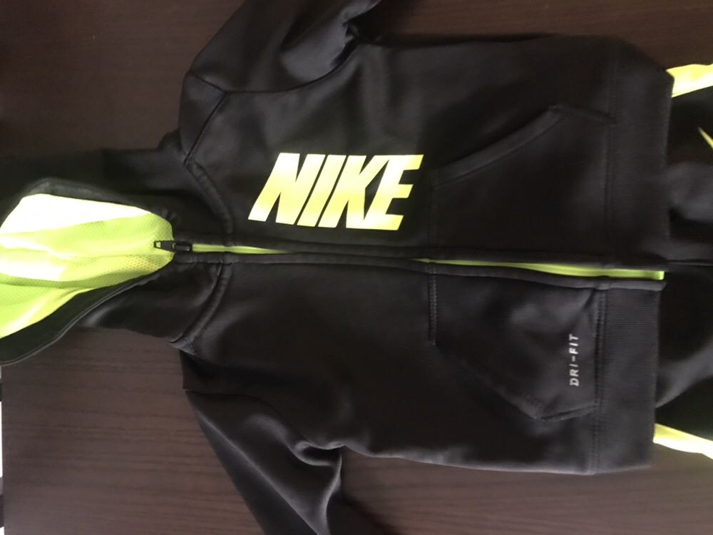 Dres Nike 18 miesięcy i inne