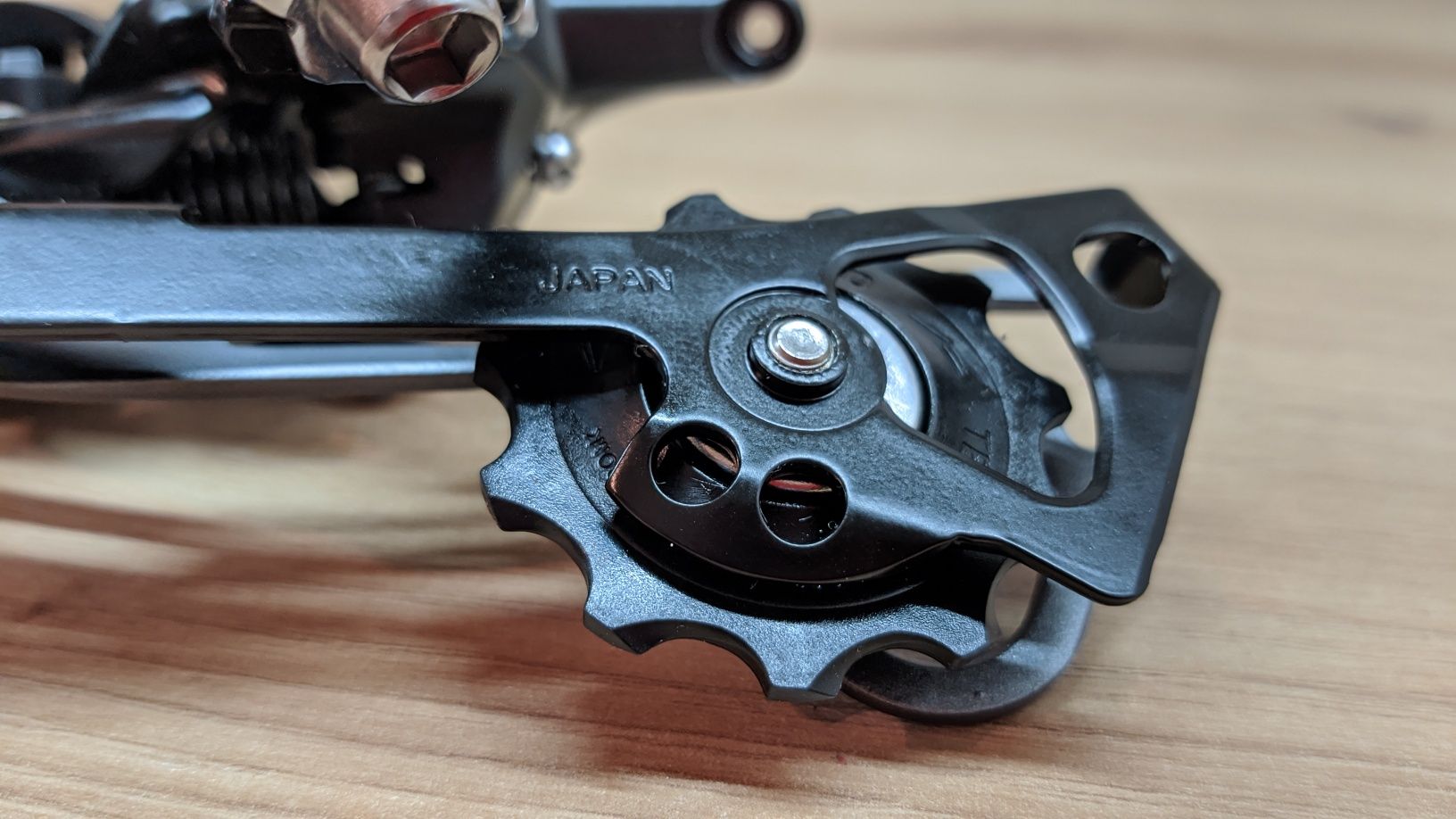 Задня перекидка Shimano Deore RD-M615 Shadow Plus 10 speed