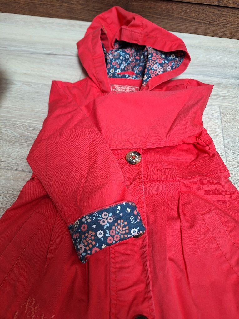 Przepiękny czerwony płaszczyk dla dziewczynki r. 98